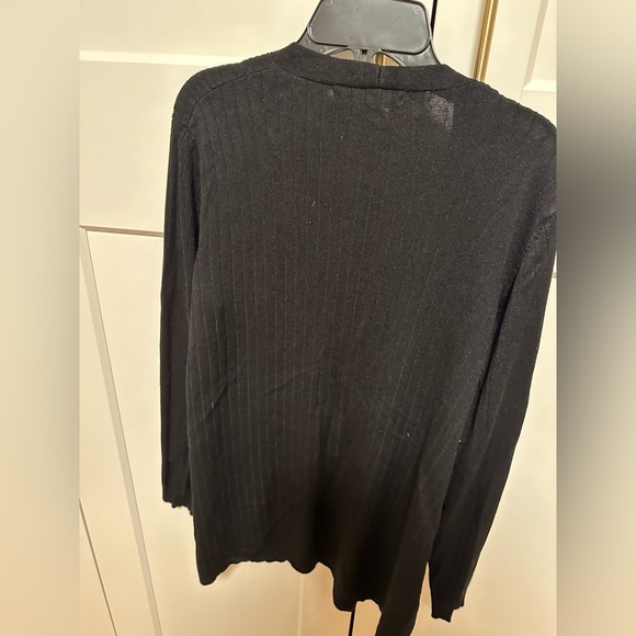 Vest - Picture 3 of 4